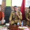 Bupati Tunjuk Yuli Merdekawati Plt Camat Kalijati, Ahmad Hidayat Pensiun