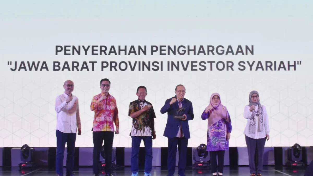 Jabar Raih Penghargaan 'Jabar Provinsi Investor Syariah'