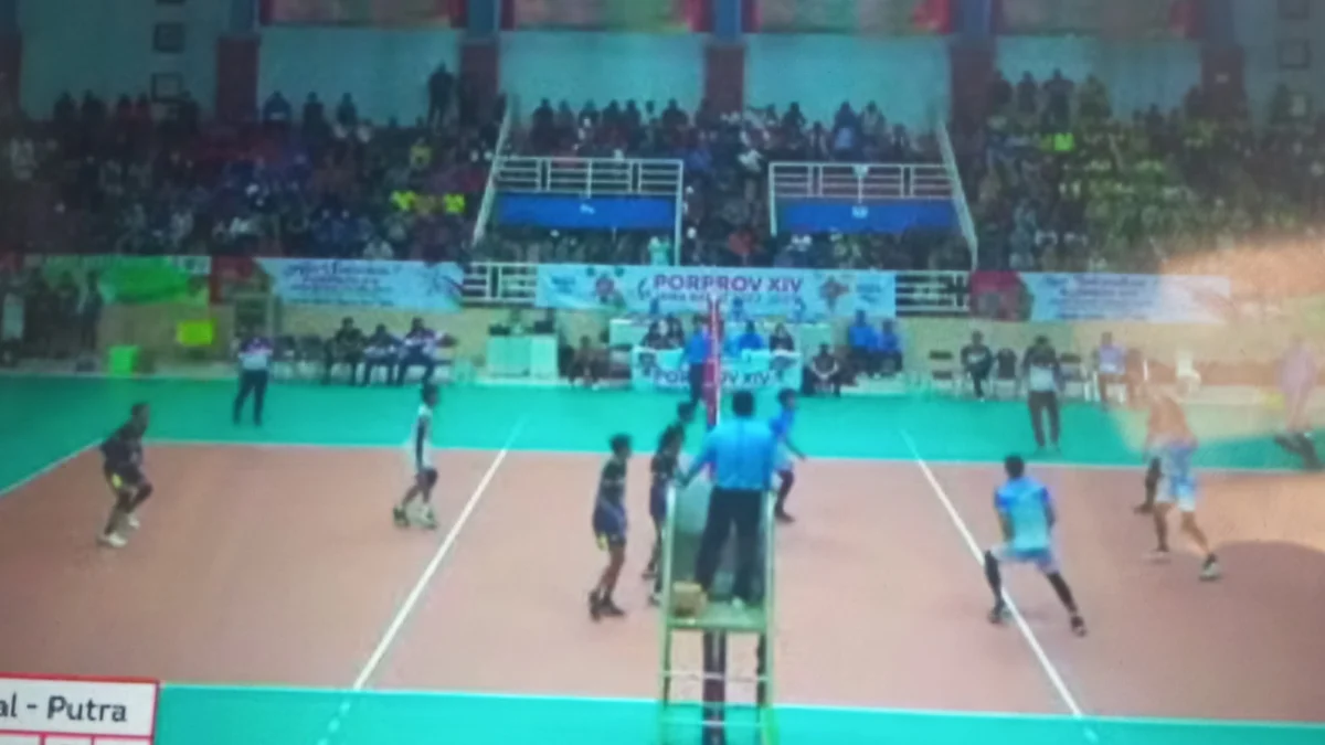 Semifinal Voli Indor Porprov XIV Jabar, Set Pertama Tim Voli Putra Subang Tertinggal Poin, Back Attack Bekasi Harus Diwaspadai