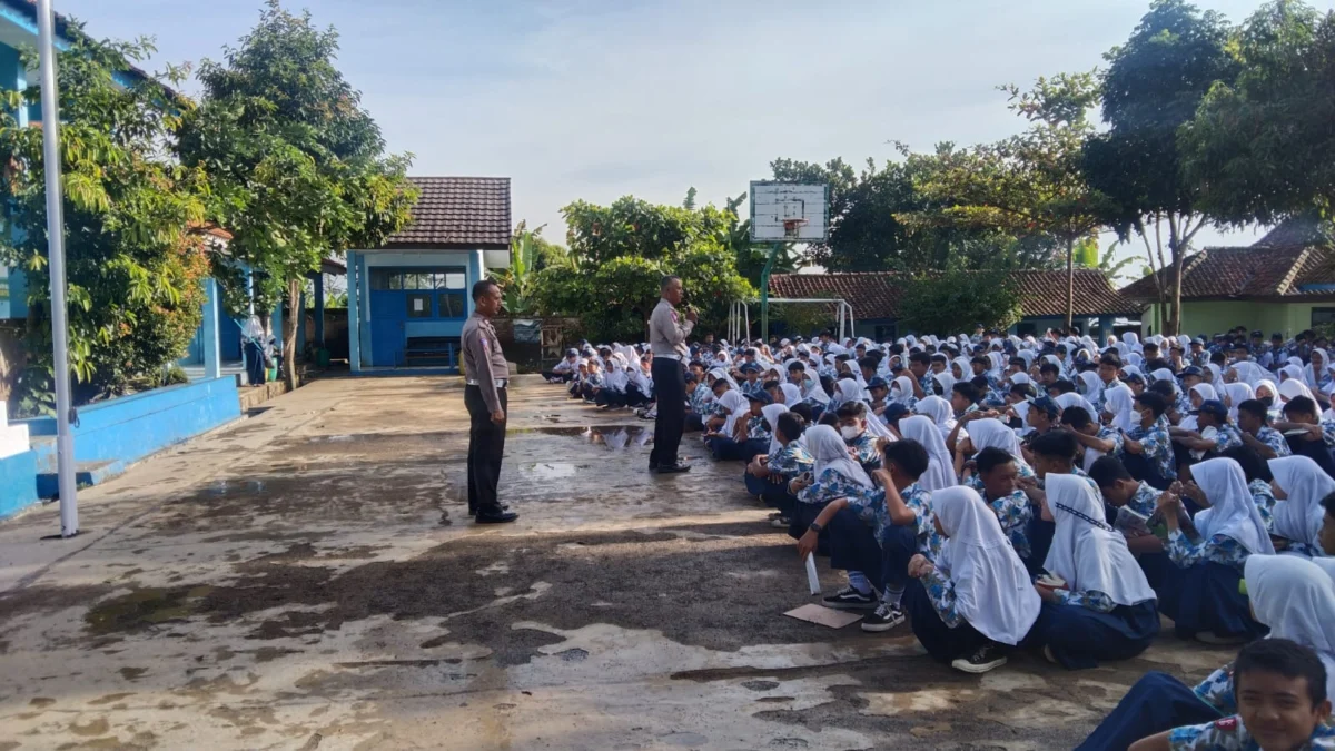 Kapolres Subang Berharap Siswa SMPN 1 Ciater Pahami Aturan Lalulintas dan Bahaya Narkoba 