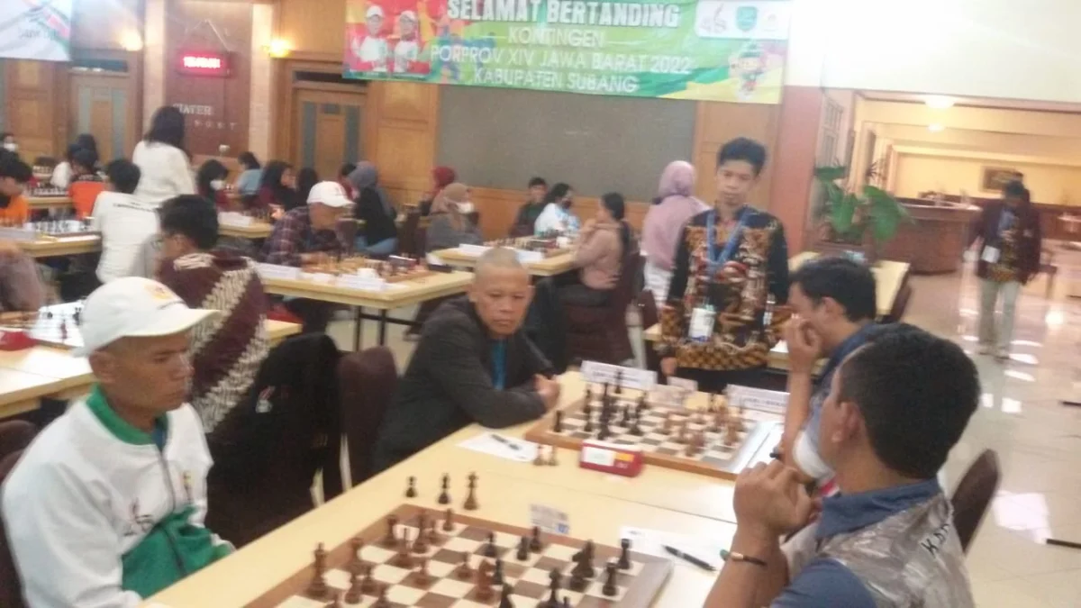 Ikuti Jejak Ayah, Chessy Jadi Wasit Kantongi Lisensi FIDE