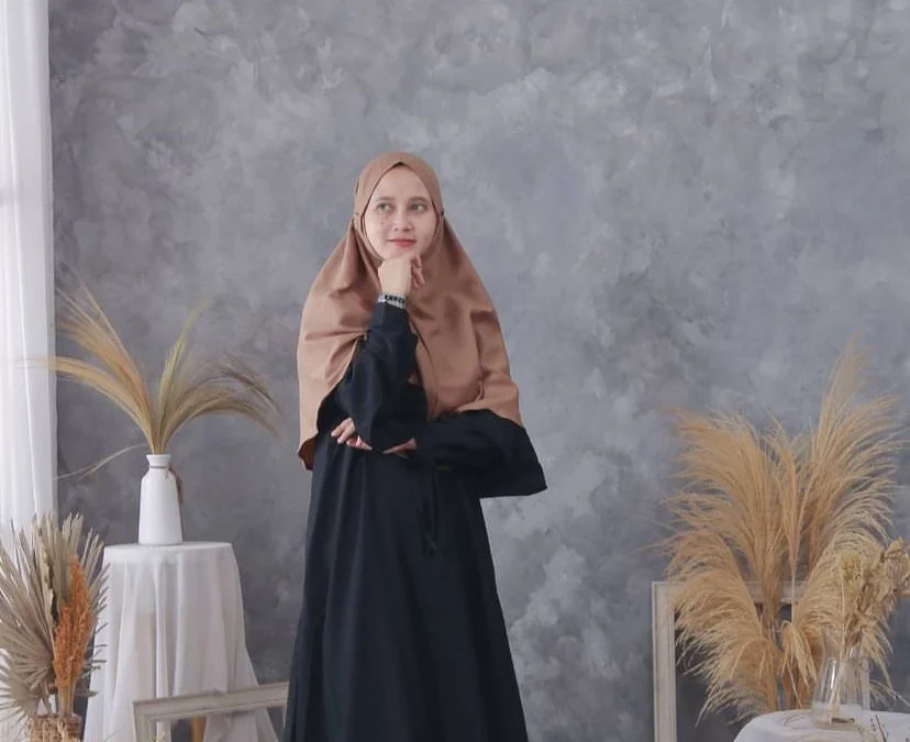 Rekomendasi OOTD Hijab Bergo, Bikin Tampil Modis!
