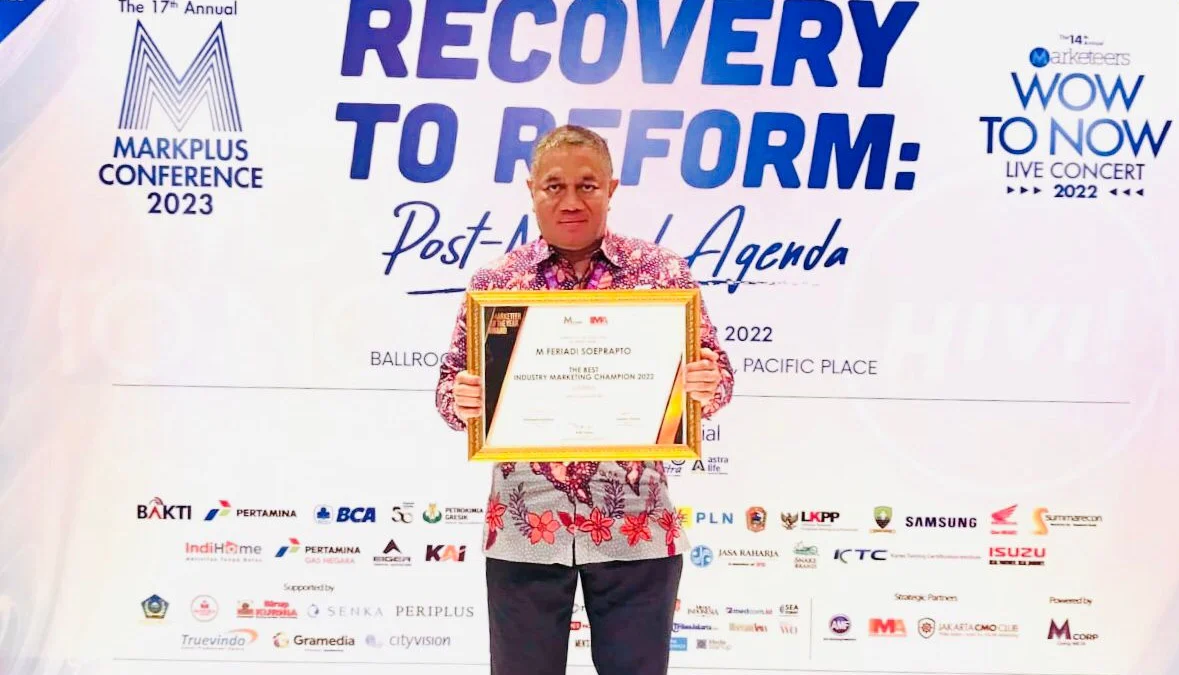 JNE Raih Penghargaan The Best Industry Marketing Champion 2022 Logistics Category