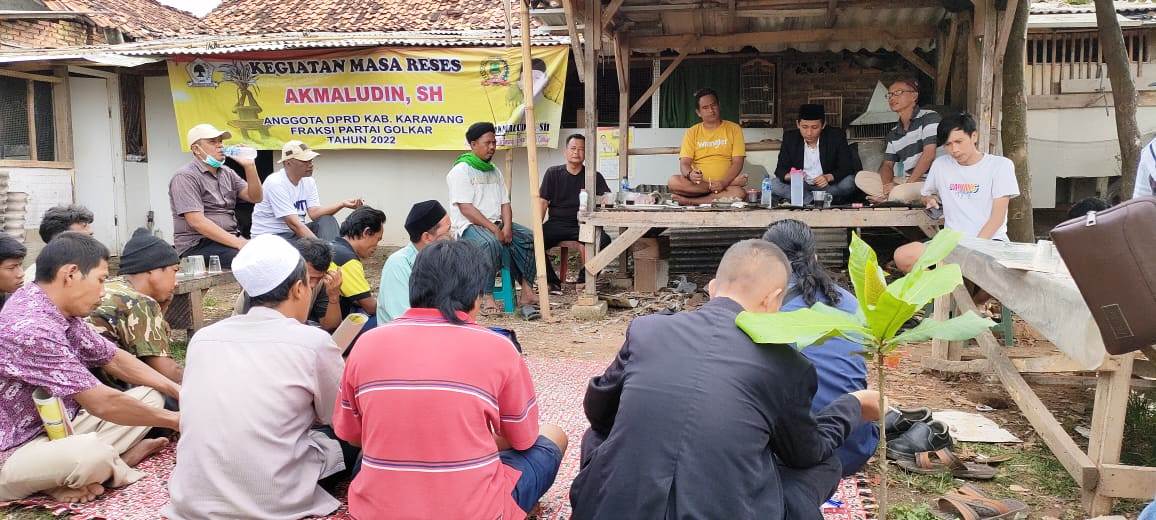DPRD Dukung Usaha Konveksi, Akmaludin Bantu Mesin Jahit Akmaludin