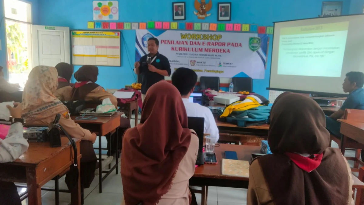 Guru dan Kepala Sekolah SD di Pusakajaya Ikuti Workshop Penilaian dan E-Rapor Kurikulum Merdeka