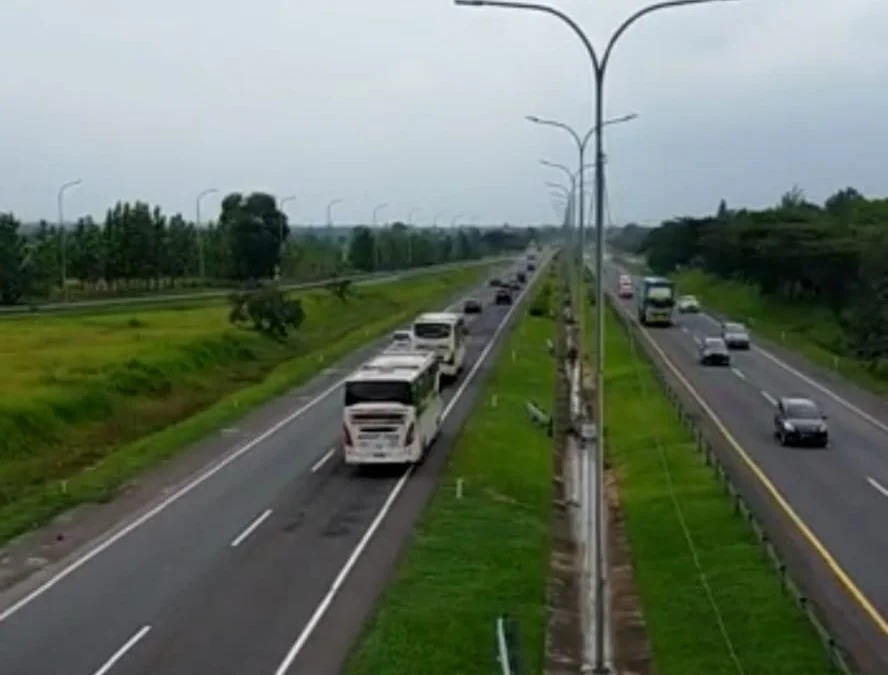 Libur Nataru, 320 Ribu Kendaraan Melintas di Tol Cipali