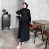 Inspirasi OOTD Baju Polos Hitam Berhijab, Cocok dipakai Ke Semua Acara!