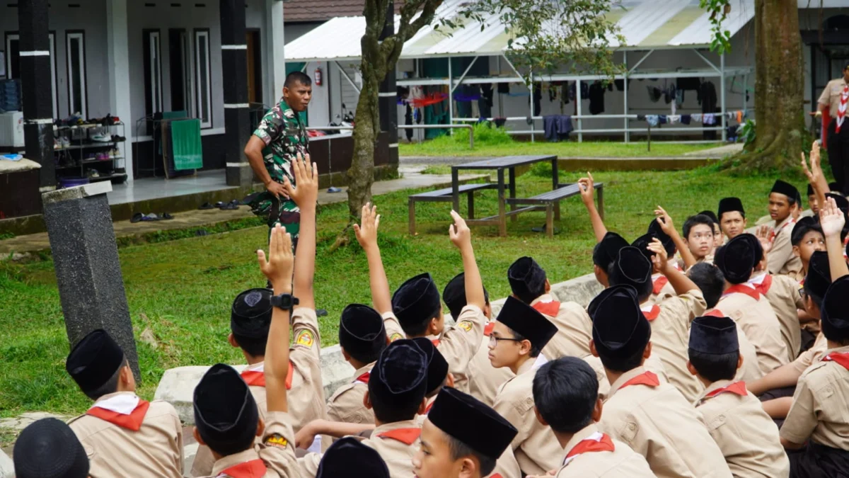 Yonif 312/Kala Hitam Bentuk Kedisiplinan Siswa As Syifa Jalancagak 