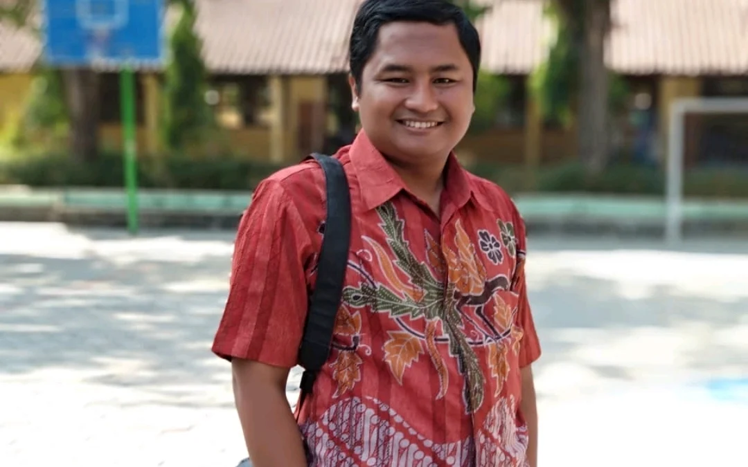 Dony Purnomo Guru Geografi SMAN 1 Purwantoro