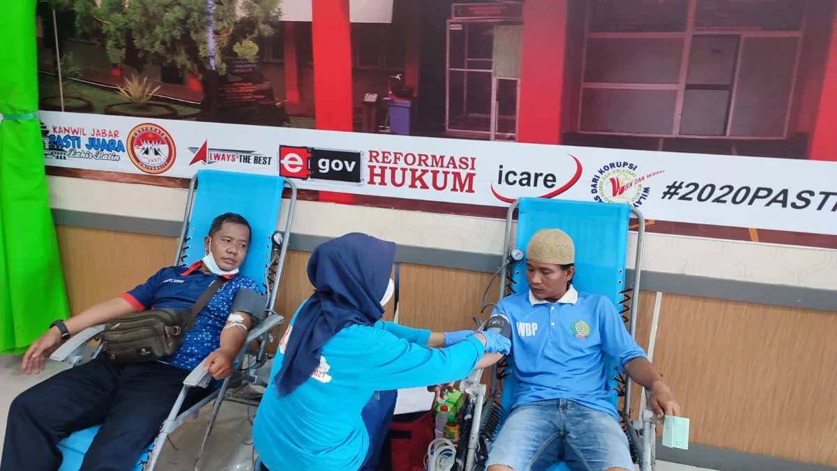 Petugas dan Narapidana Lapas Subang Ikuti Donor Darah