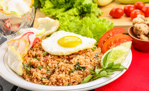 cara menghias nasi goreng