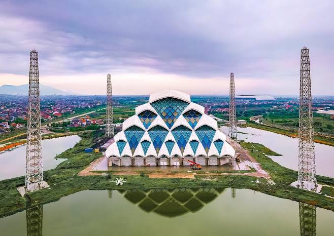 Penataan dan Pemeliharaan Diperpanjang, Kawasan dan Masjid Al Jabbar Dibuka 1 Ramadan 1444 Hijriah