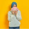 Aplikasi Penghasil Uang, Cair Mulai 100 Ribu, Terbukti Aman? Coba di Sini (via-Pexels-bangunstockproduction)