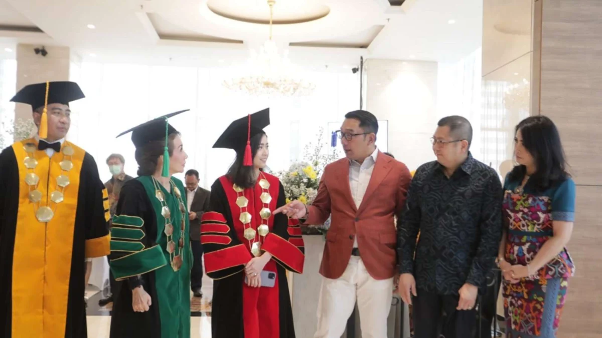 Pesan Ridwan Kamil kepada Lulusan MNC University: Jemput Ekonomi Baru Lewat Teknologi