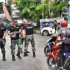 Aksi Berbagi Anggota TNI Trabas Yonif 312/Kala Hitam, Cara Dekatkan Diri dengan Masyarakat 