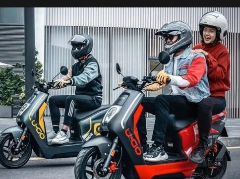 Gubernur Ridwan Kamil dan Wali Kota Bobby Nasution Kampanyekan Motor Listrik di Medan!