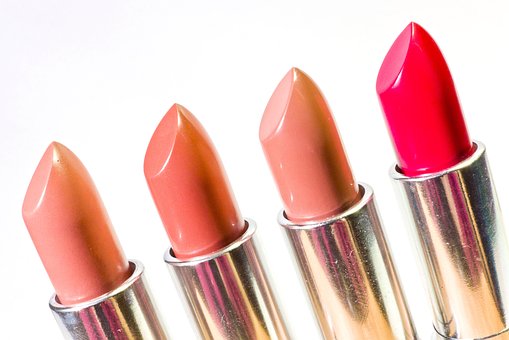 Rekomendasi Lipstik Brand Lokal yang Harus Kamu Coba!