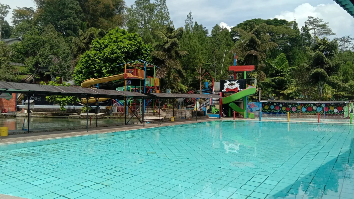 Wisata Kolam Renang Tirta Alam Subang, Cocok untuk Nikmati Tanggal Merah