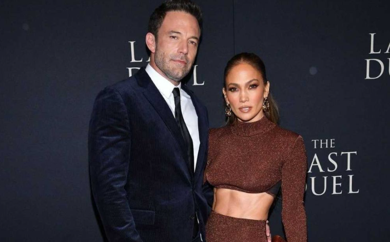 Viral Momen Ben Affleck "Bete" Jalan Bareng JLO