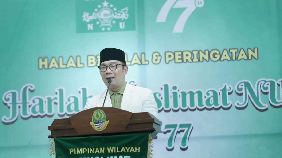 Desain Masjid Raya Islamic Center Jatim, Ridwan Kamil Dapat Penghargaan Jer Basuki Mawa Beya