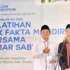 Wagub Jabar Uu Ruzhanul Ulum memberi sambutan pada Pelatihan Cek Fakta Mandiri Bersama Jabar Saber Hoaks (JSH) di Pesantren Ar-Risalah Cijeungjing, Kabupaten Ciamis, Rabu (24/5/2023).