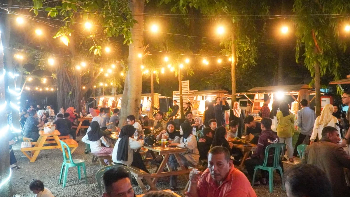 Tempat Nongkrong Terbaru di Subang, Kini Hadir Pujasera Street Food OBOS