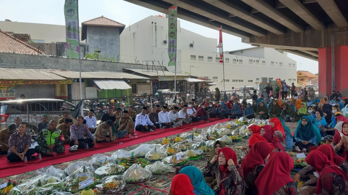 Murak Tumpeng Warnai Peringatan HUT Kecamatan Pamanukan ke-113 