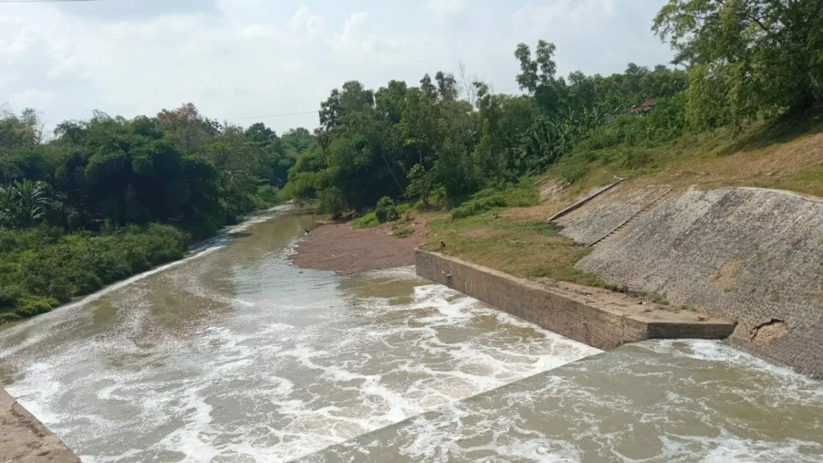 Fordas Cilamaya Berbunga Sebut Sejumlah Perusahaan Masih Bandel Buang Limbah ke Sungai 