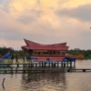 Saung Empang, Rumah Makan subang Dengan View Pinggir Danau Akan Menambah Sensasi Indah Saat Kamu Makan