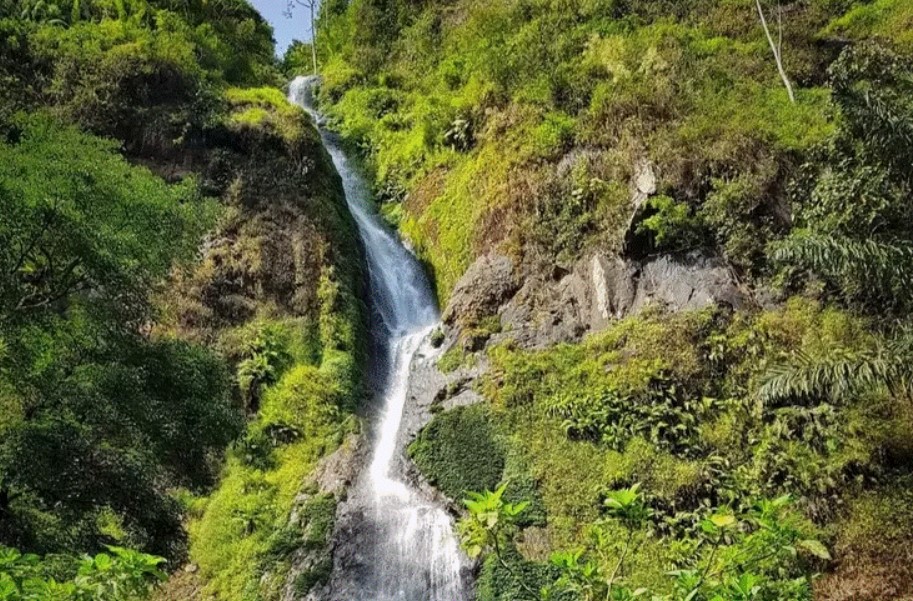 Menikmati Keindahan Alam di Curug Ciwideng Subang Jawa Barat