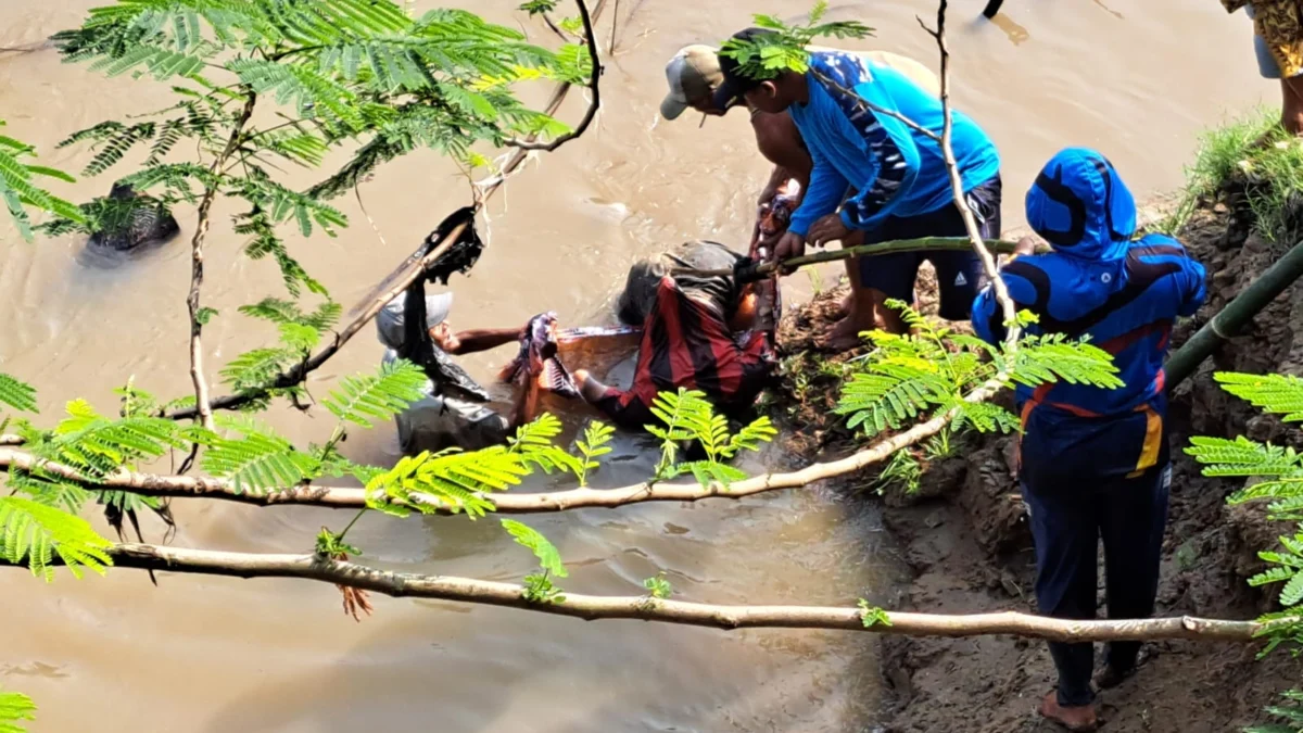 Hilang Tiga Hari, Sakim Warga Pamanukan Ditemukan Mengambang di Sungai