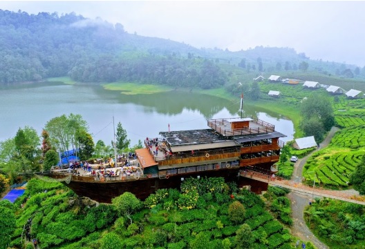 4 Tempat Glamping Mewah di Bandung, Cocok untuk Bersantai dengan Keluarga