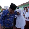 Bupati Garut Lakukan Kunjungan di Hari Pertama Masuk Sekolah