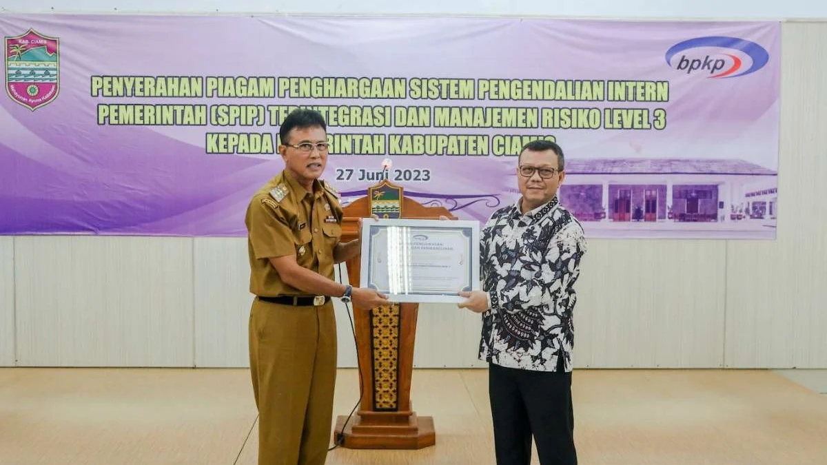 Bupati Ciamis Terima Penghargaan SPIP dan MRI Level III dari BPKP Jawa Barat