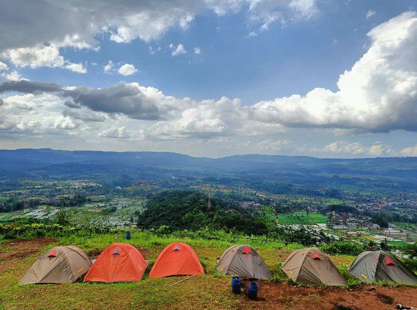 Camping Ground Pamoyanan Subang Lautan Awan, Nyesel Kalau Gak Kesini