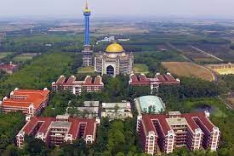 Pondok Pesantren Al-Zaytun Panji Gumilang