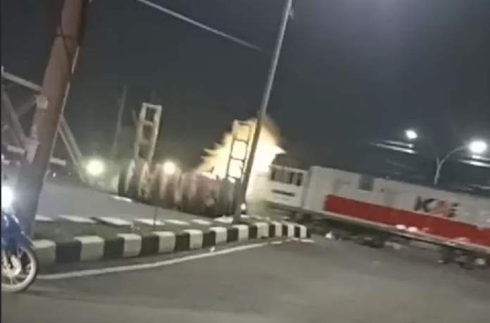 Kecelakaan kereta api blitar jakarta