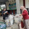 Kurangi Sampah, Posyandu Flamboyan IV Kabupaten Bekasi Ciptakan Inovasi Bank Sampah Mantap Gun