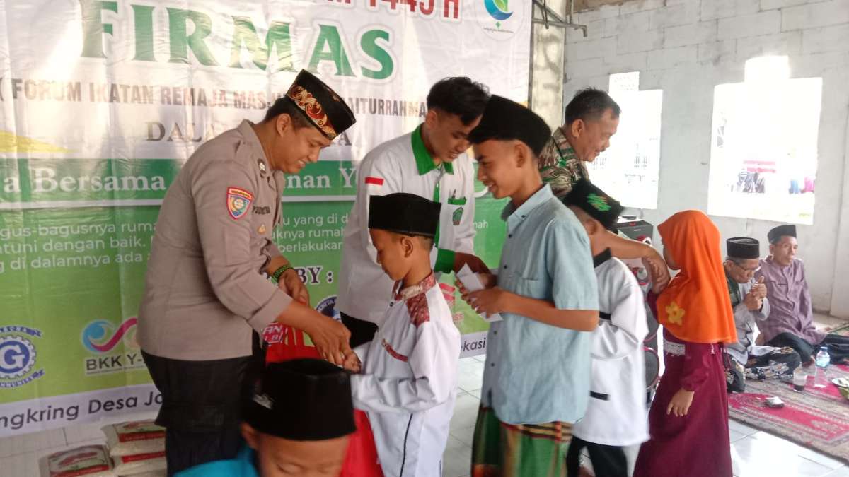 Karang Taruna Desa Jayalaksana Bersama FIRMAS Gelar Santunan Anak Yatim