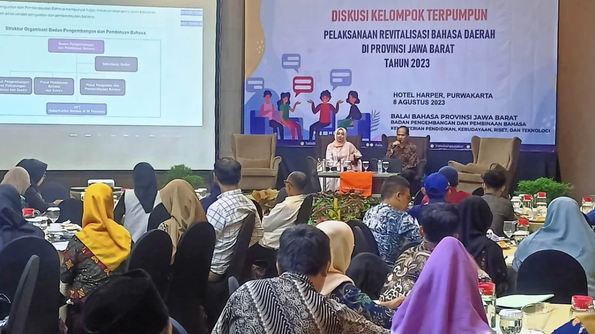 Orang Tua Miliki Peran vital Lestarikan Bahasa Daerah Bahasa Daerah