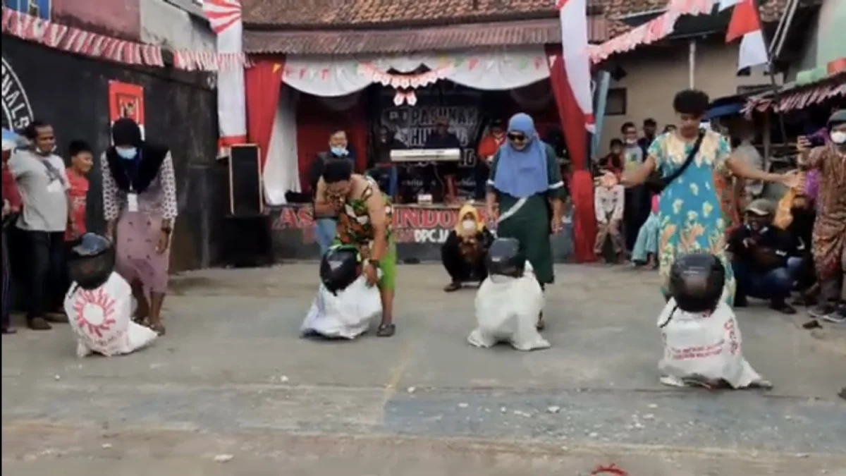 10 Lomba - Lomba 17 Agustus, Bikin Ketawa Ketiwi