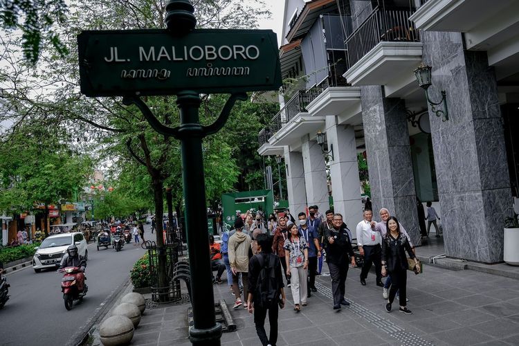 5 wisata yogyakarta dekat malioboro Yang Murah Meriah, Cocok Untuk Foto Instagramable. 5 wisata yogyakarta dekat malioboro Yang Murah Meriah, Cocok Untuk Foto Instagramable.
