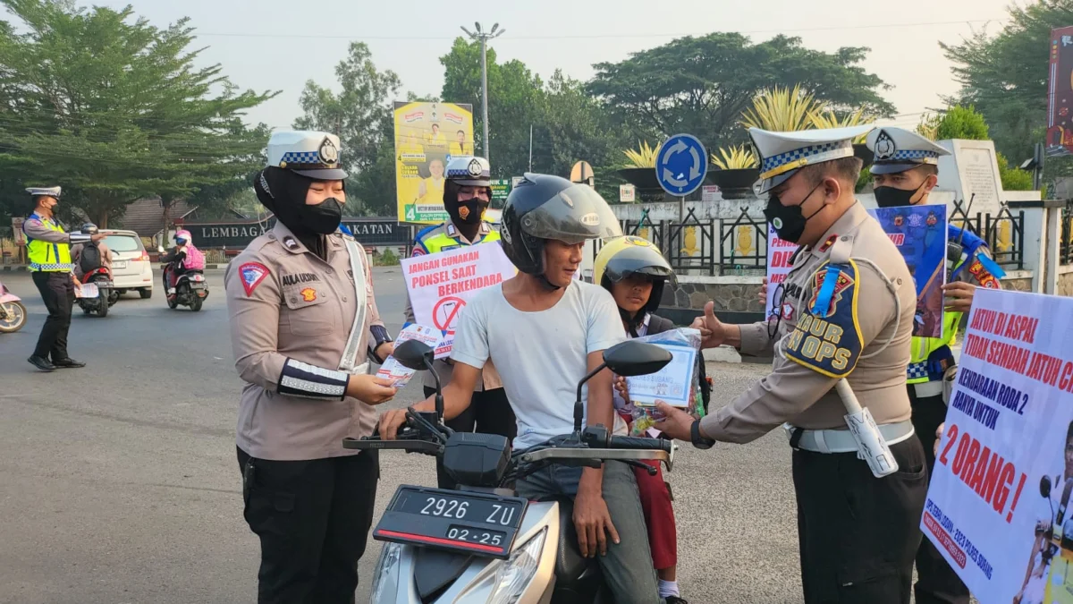 Sat Lantas Polres Subang Gelar Operasi Zebra Lodaya di Tiga Titik Kota Subang 