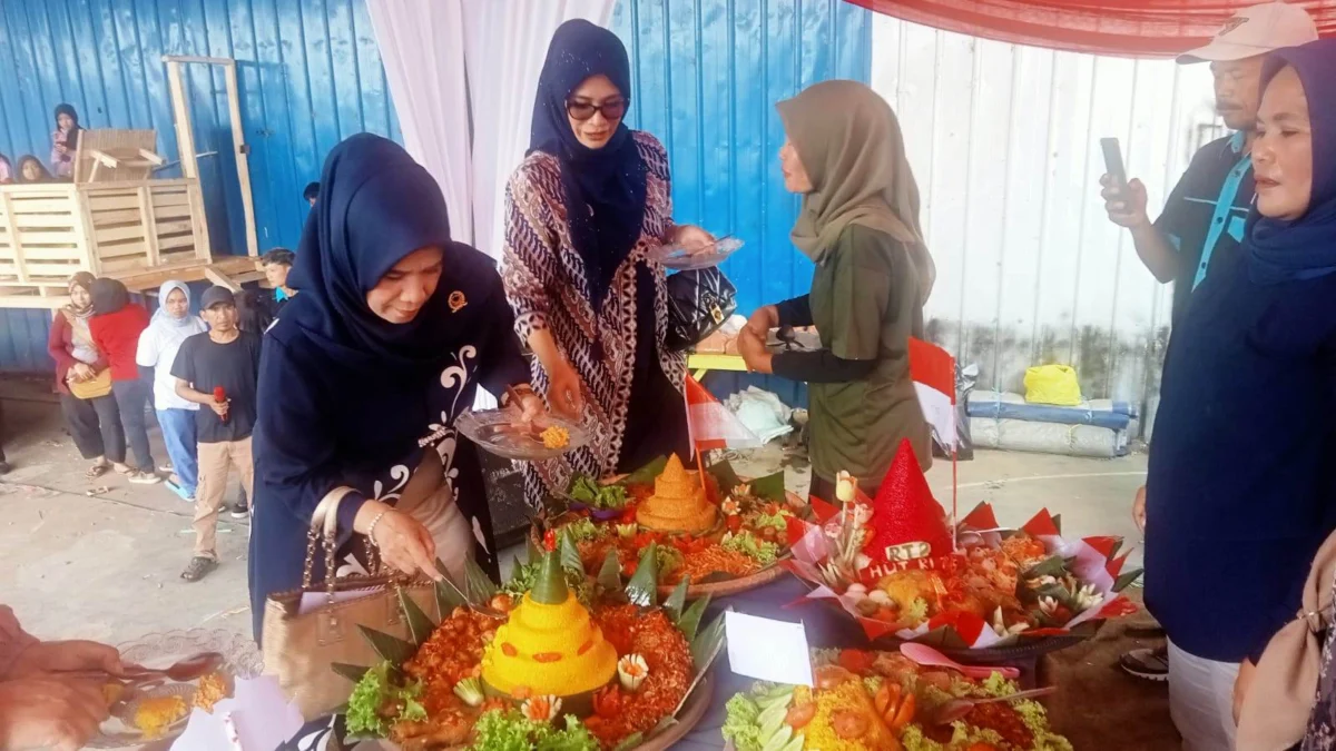 Lomba Tumpeng