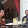 suya paloh makan malam dengan jokowi