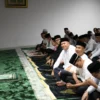 Tarawih di Masjid Tertua