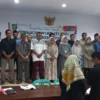 Kepala Dusun di aula Desa Cibogo