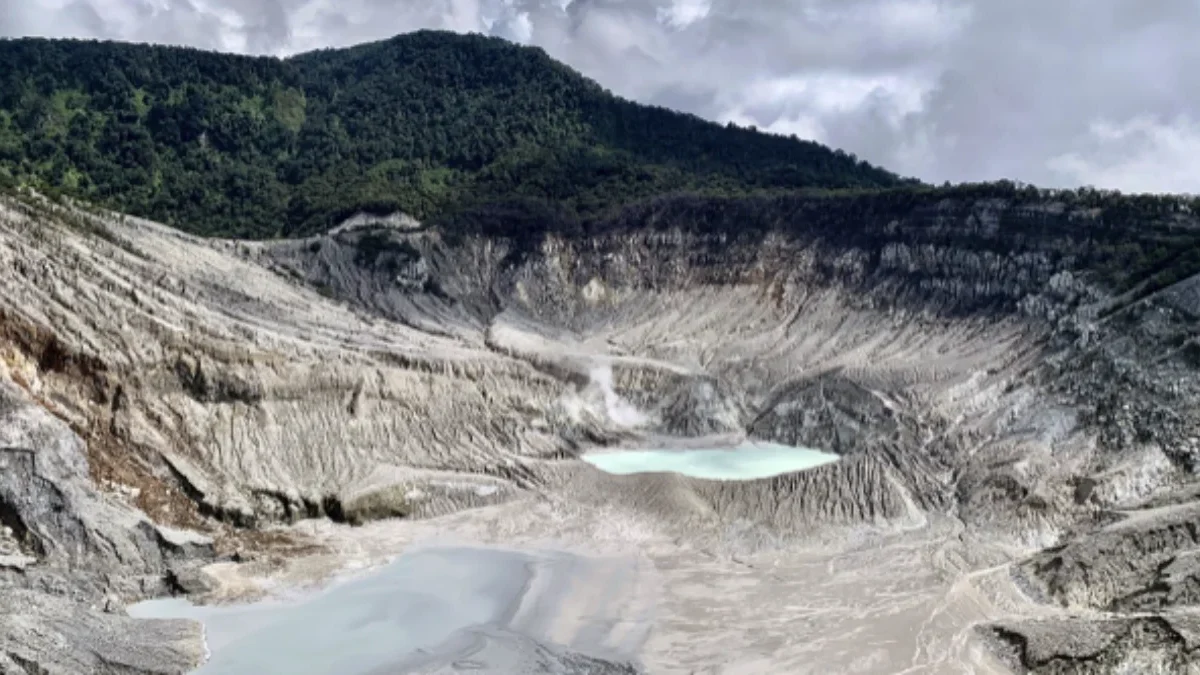 Mitos dan Cerita Mistis Jalur Tangkuban Perahu Subang di Jawa Barat