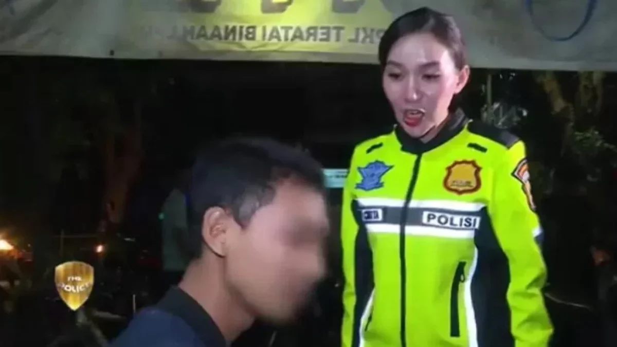 Klarifikasi Polri Mengenai Video Viral Polwan Menegur Warga yang Sedang Makan