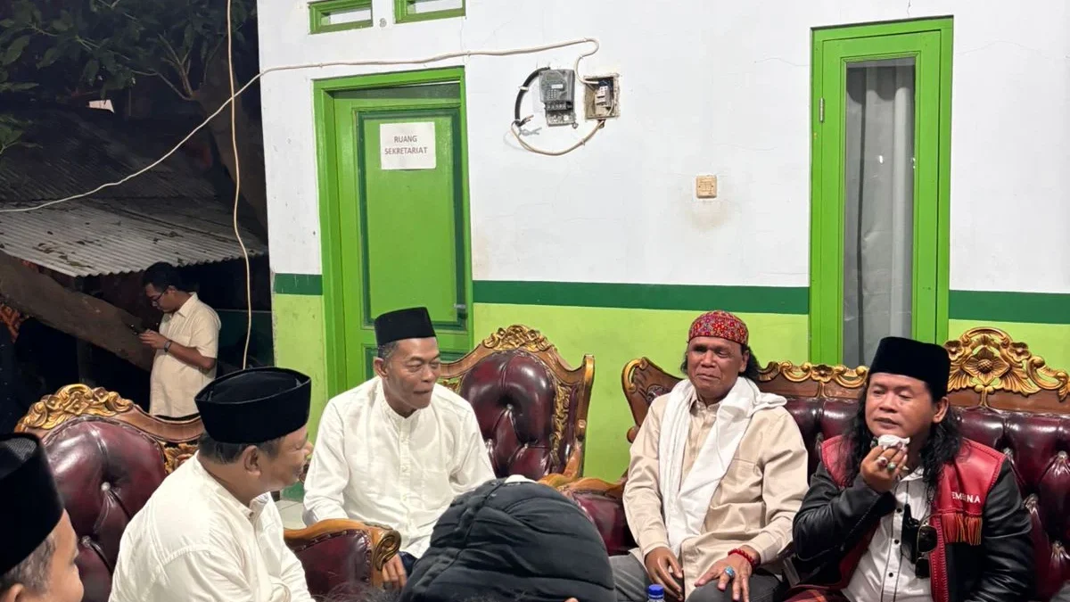 Kang Jimat Hadiri PHBI Maulid Nabi dan Deklarasi GRIB di Ponpes Raudlatul Hasanah